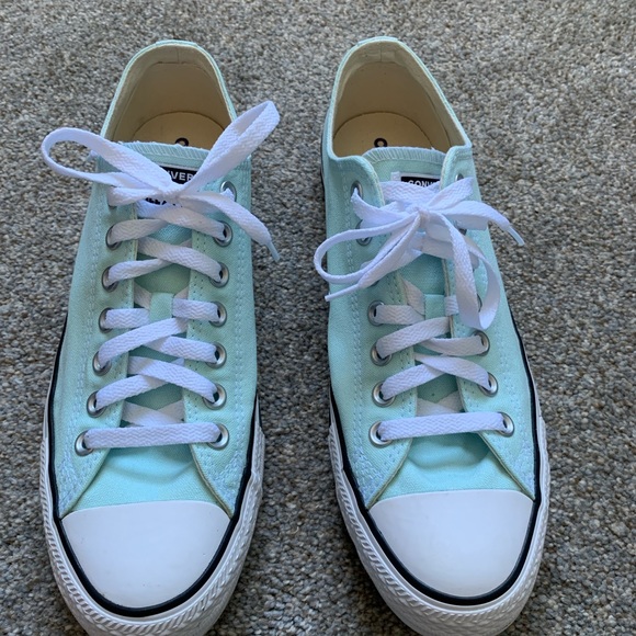 Converse - Picture 2 of 5